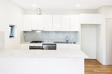 12/722 Princes Highway KOGARAH 1