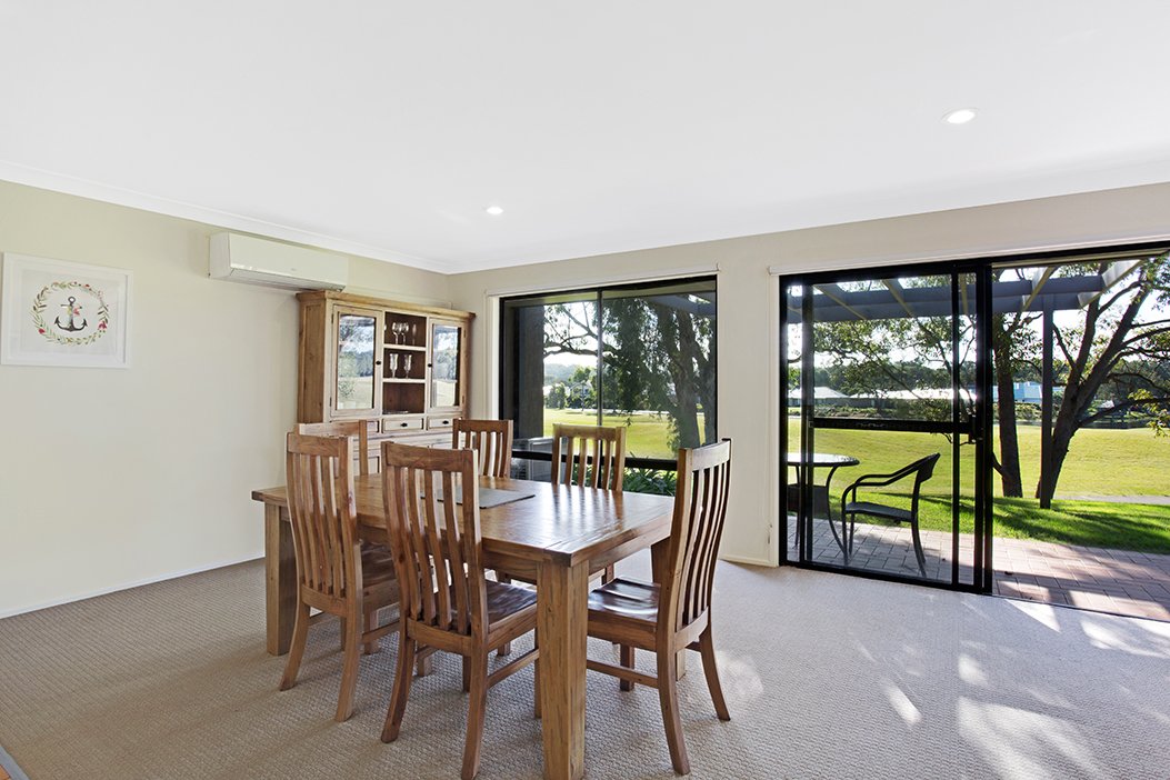 127/37 Horizons Drive SALAMANDER BAY 2