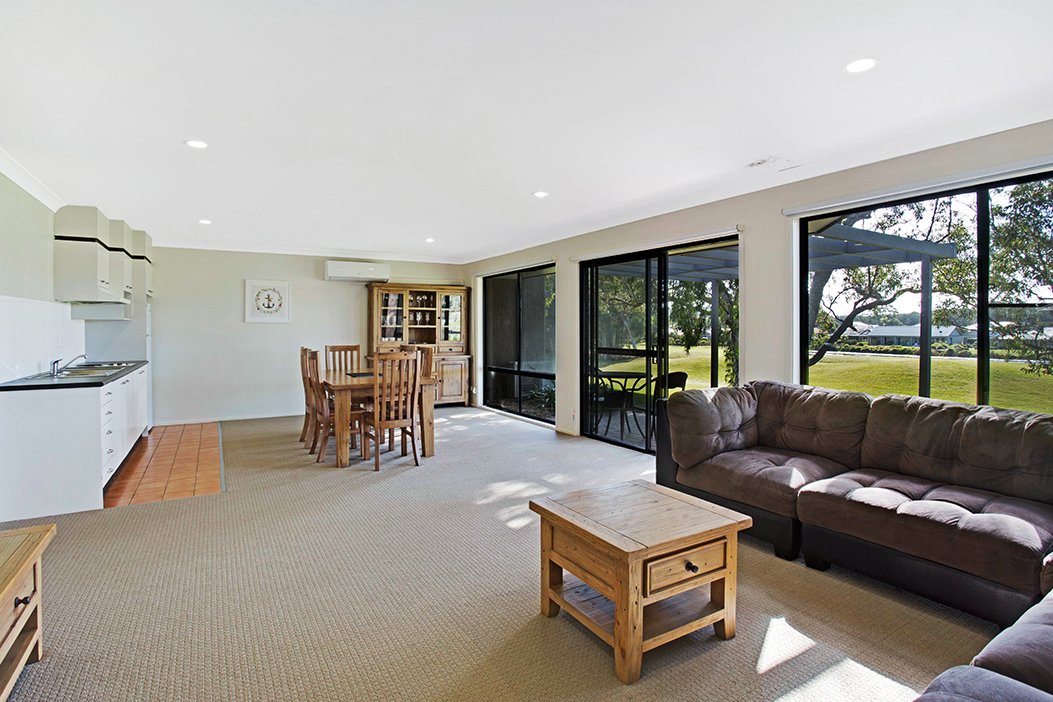 127/37 Horizons Drive SALAMANDER BAY 14