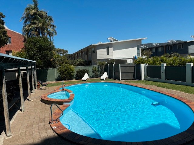 12/77-79 Ocean Parade COFFS HARBOUR 21