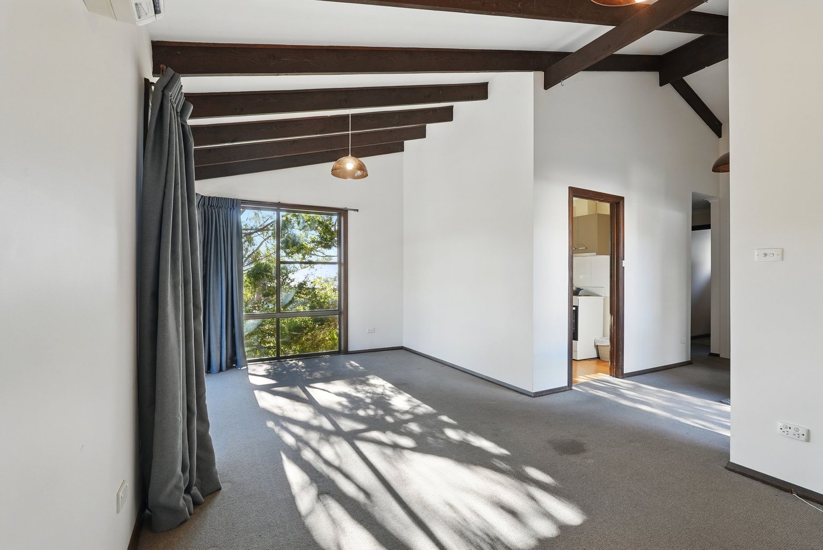 1/279 Churchill Avenue SANDY BAY 3