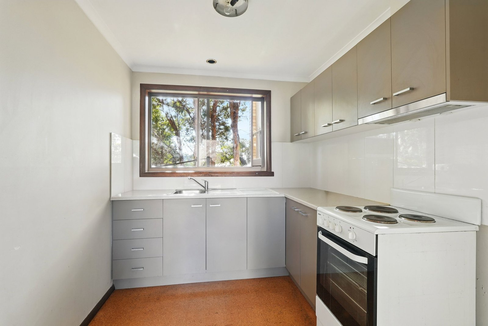 1/279 Churchill Avenue SANDY BAY 5