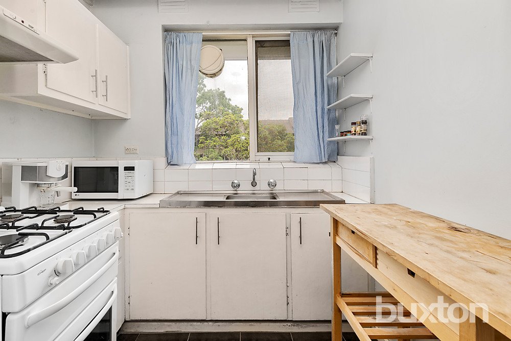 12/798 Warrigal Road, Malvern East