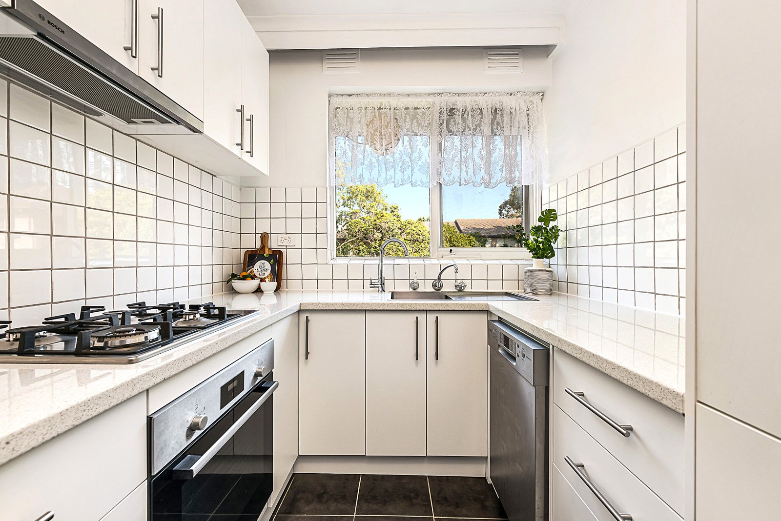 Gallery: 12/798 Warrigal Road
