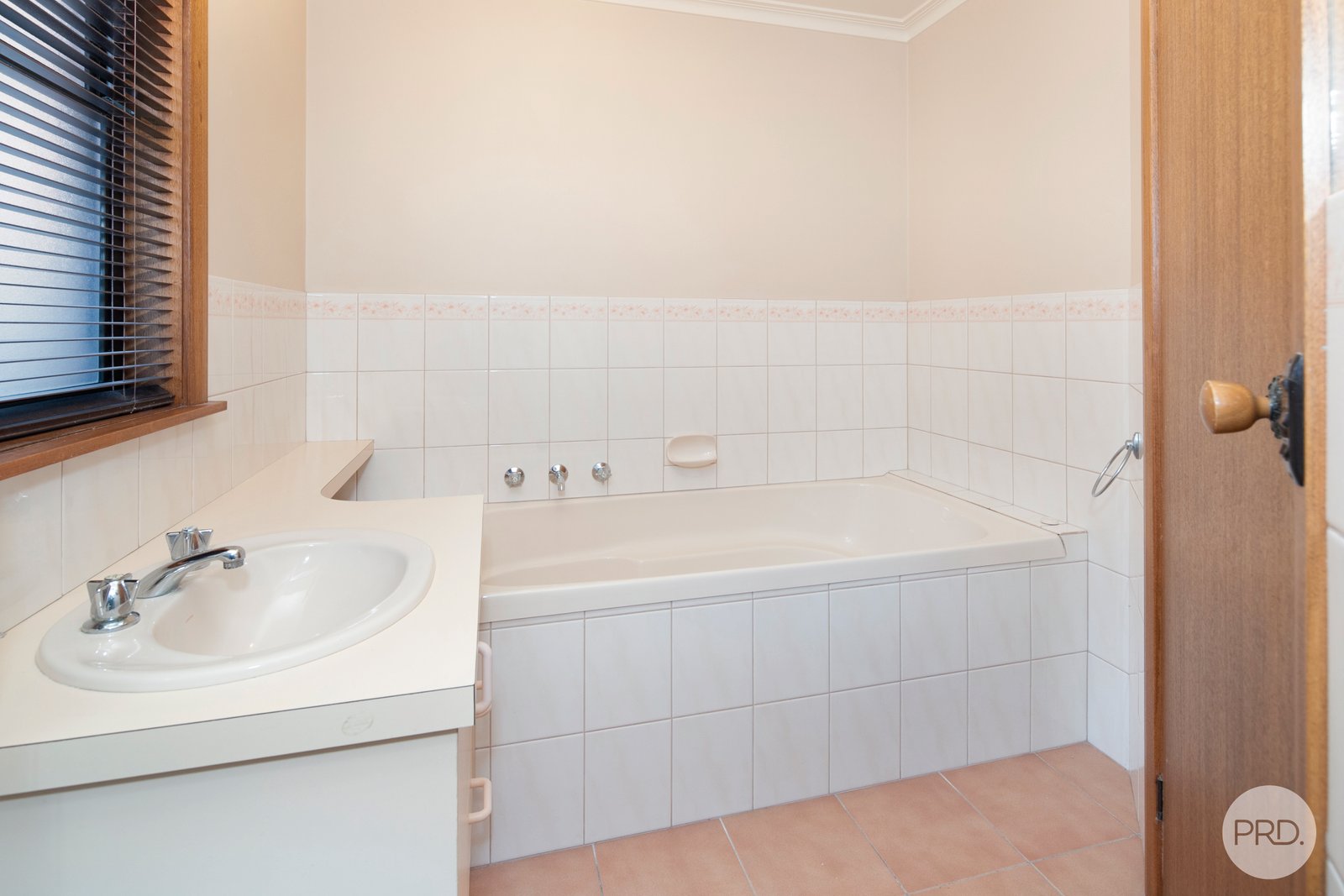 1/27A Queen Victoria Street NEWINGTON 7