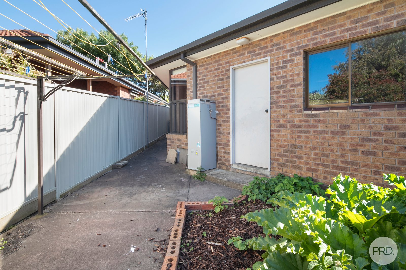 1/27A Queen Victoria Street NEWINGTON 9