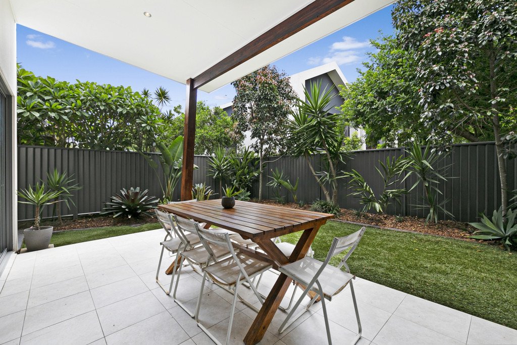 127a Townson Ave  PALM BEACH 9