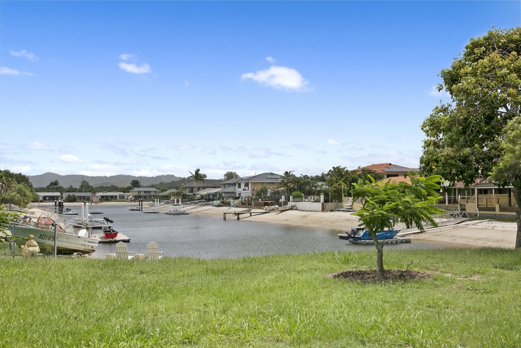 127a Townson Ave  PALM BEACH 18