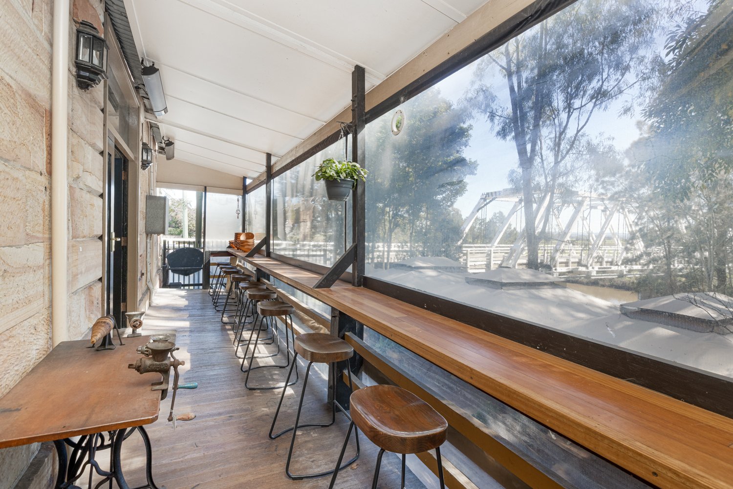 128-130 Swan Street MORPETH 14