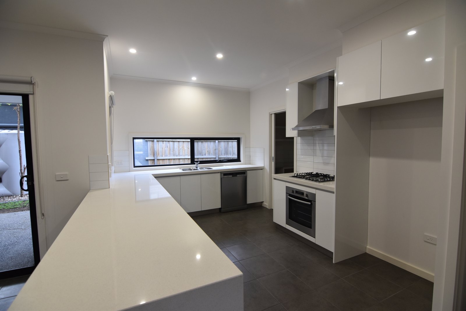 Gallery: 1/28-32 Russell Street
