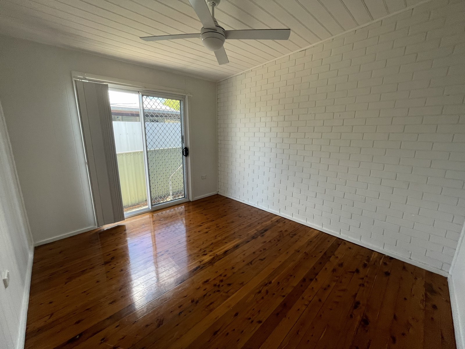 1/28 Allnutt Street QUIRINDI 4