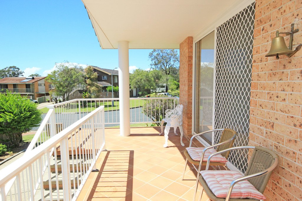 1/28 Blackbutt Crescent LAURIETON 4