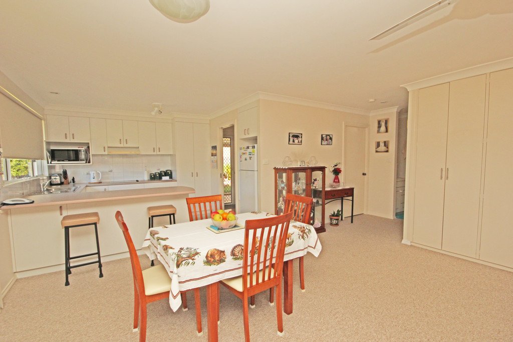 1/28 Blackbutt Crescent LAURIETON 6