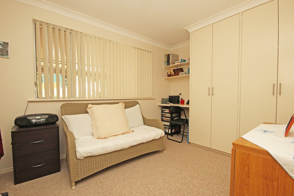 1/28 Blackbutt Crescent LAURIETON 8