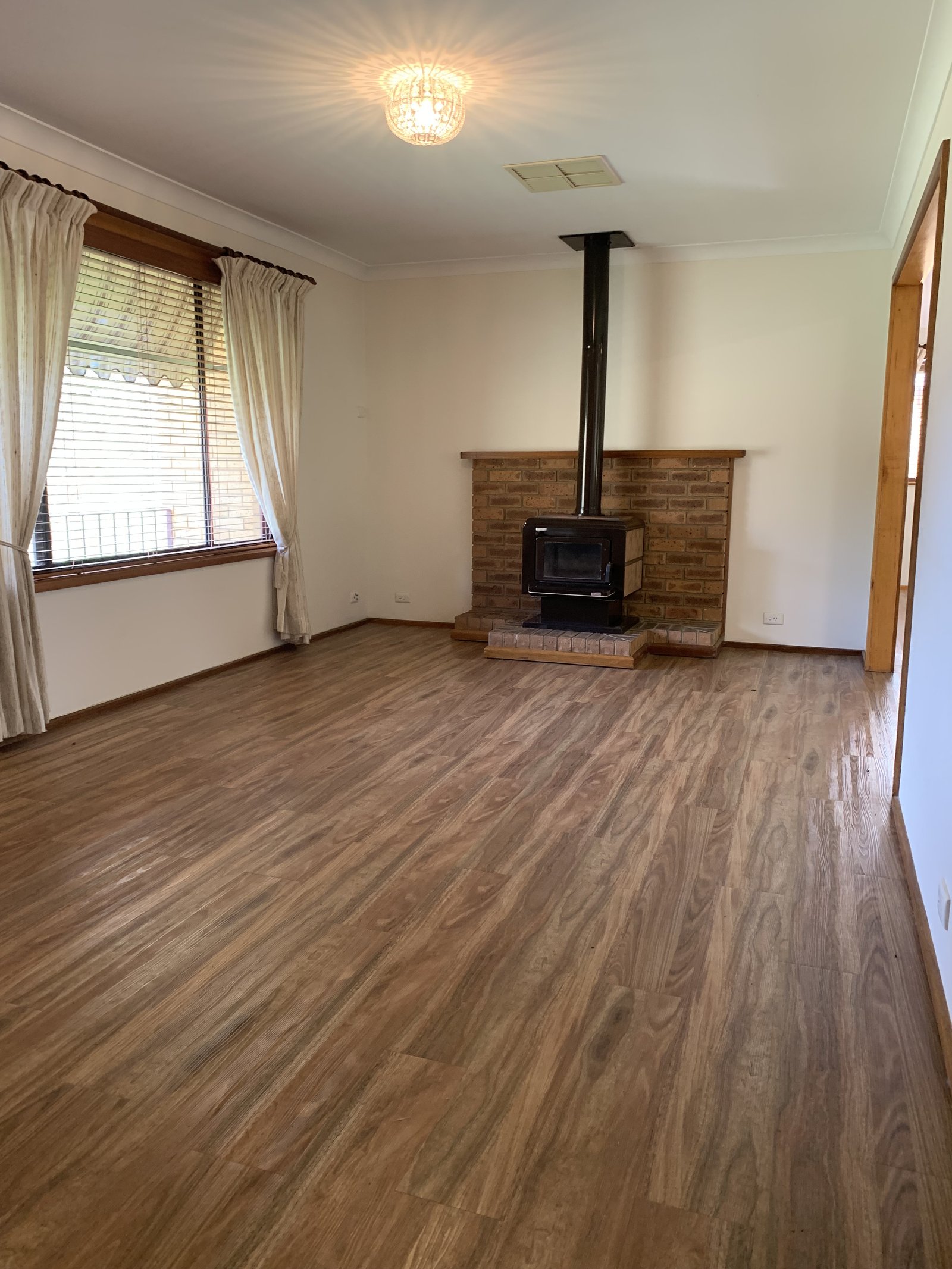 128 Brungle Road TUMUT 7