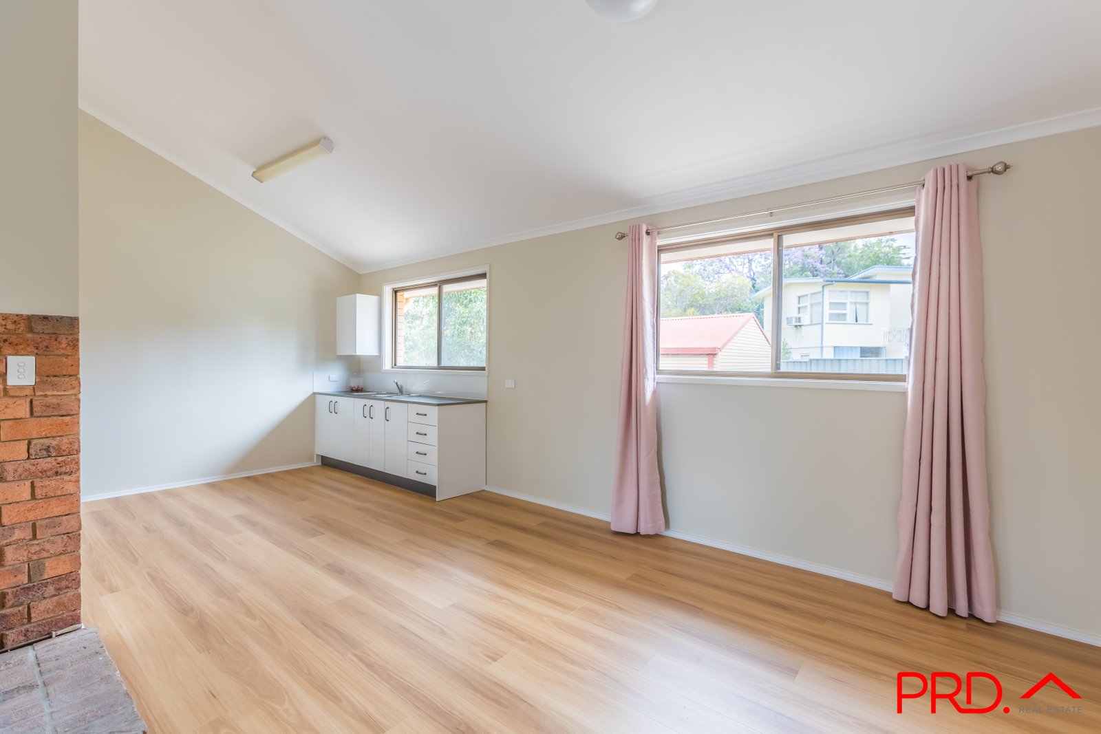 128 Calala Lane TAMWORTH 12