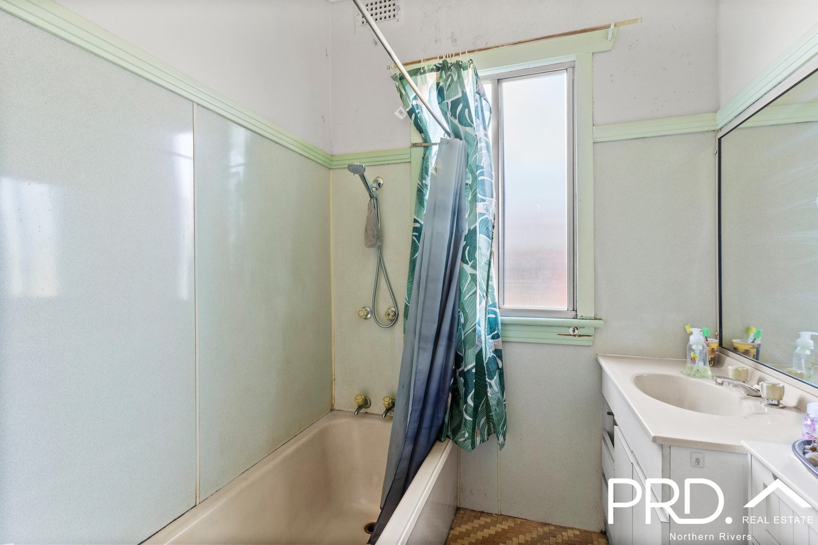 128 Centre Street CASINO 12