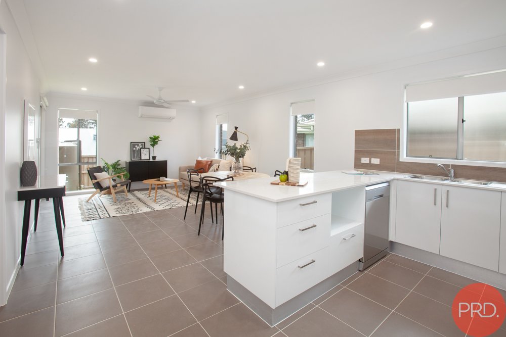 1/28 Croft Close THORNTON 4