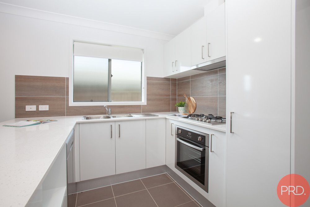 1/28 Croft Close THORNTON 5