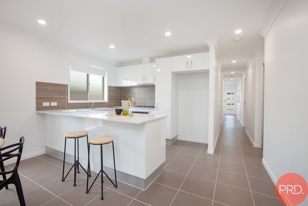 1/28 Croft Close THORNTON 6