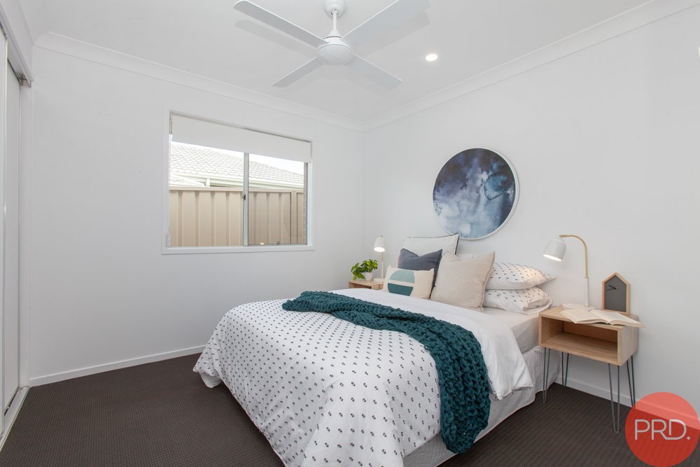 1/28 Croft Close THORNTON 9