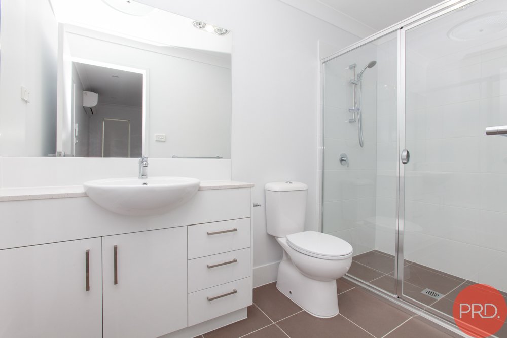 1/28 Croft Close THORNTON 11