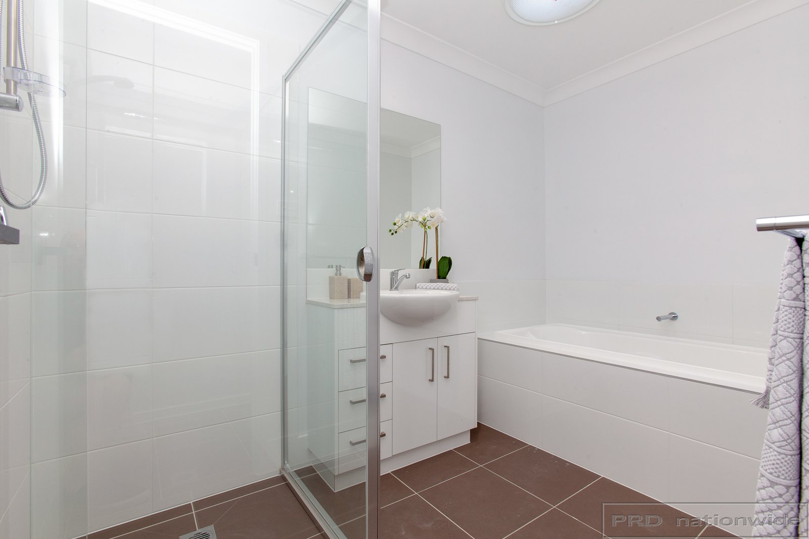 1/28 Croft Close THORNTON 13