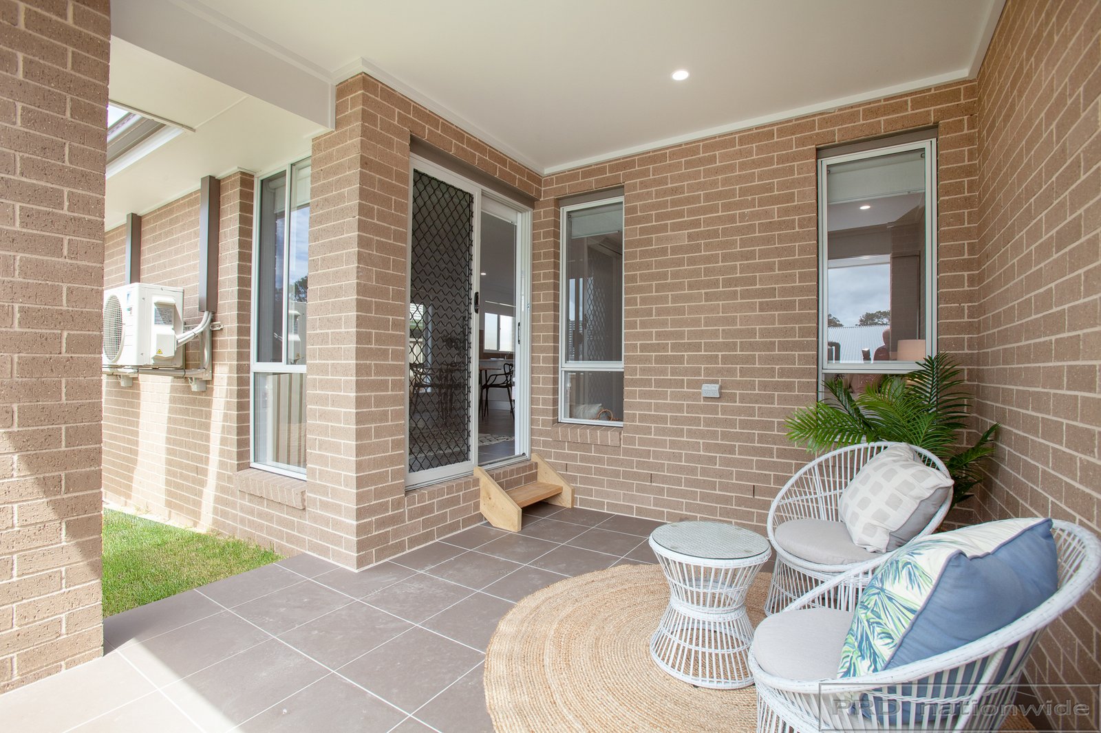 1/28 Croft Close THORNTON 14