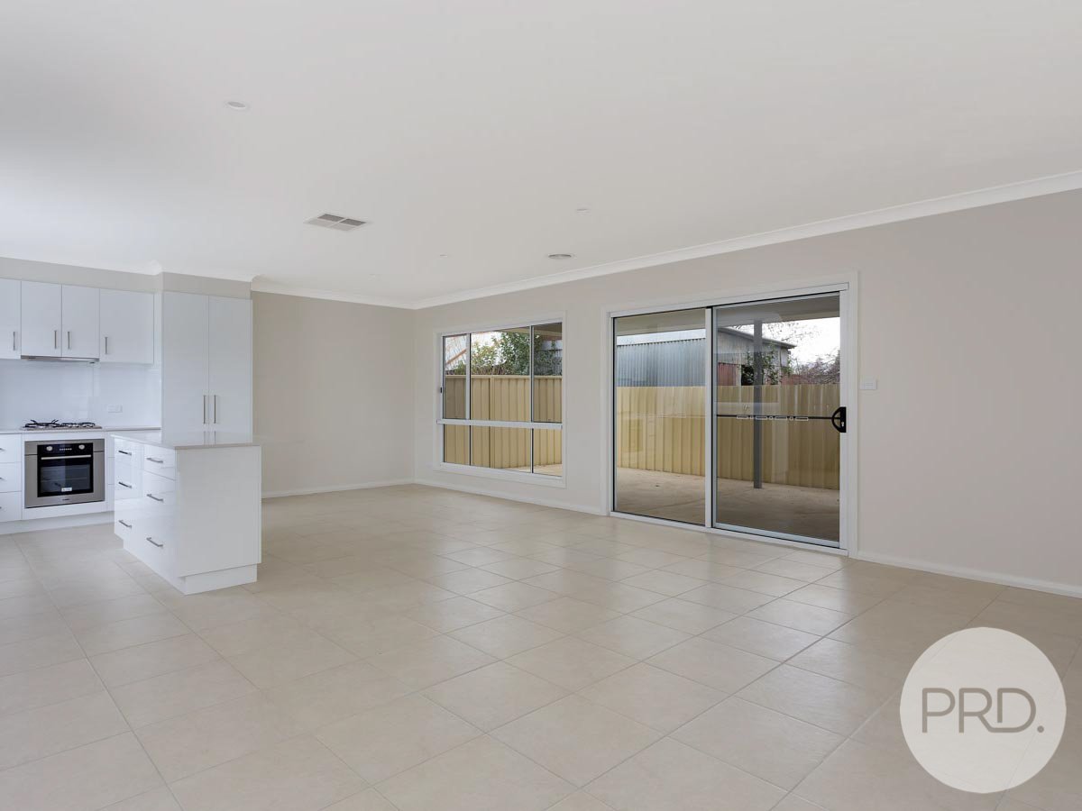 1/28 Darlow Street WAGGA WAGGA 3