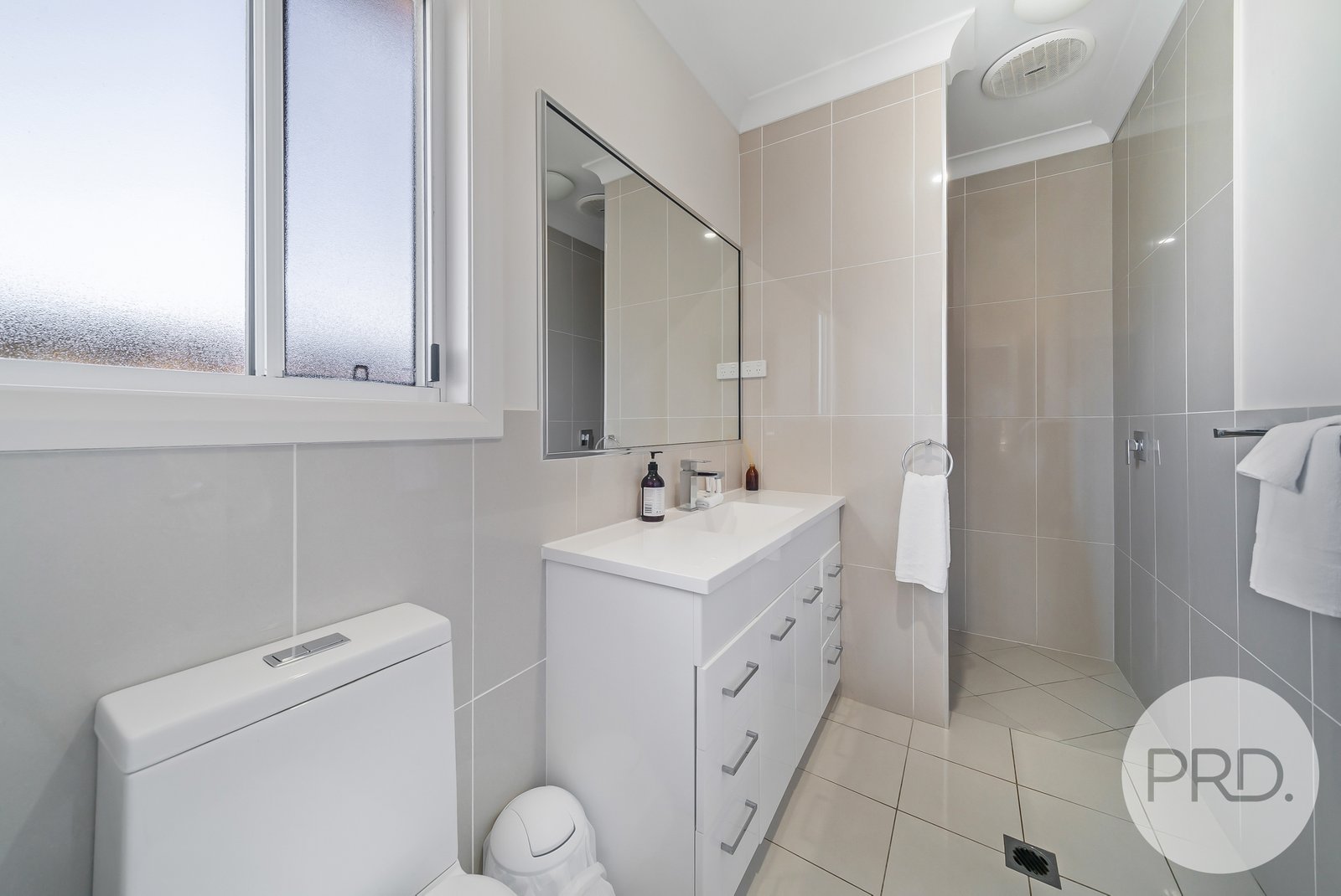 1/28 Darlow Street WAGGA WAGGA 9