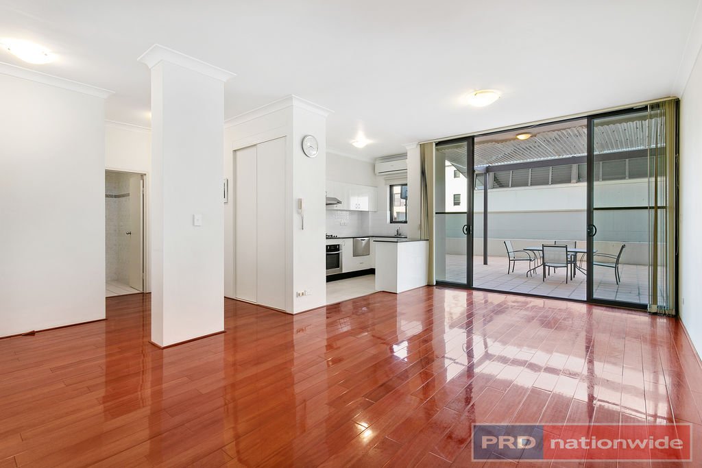 12/8 Derby Street KOGARAH 1