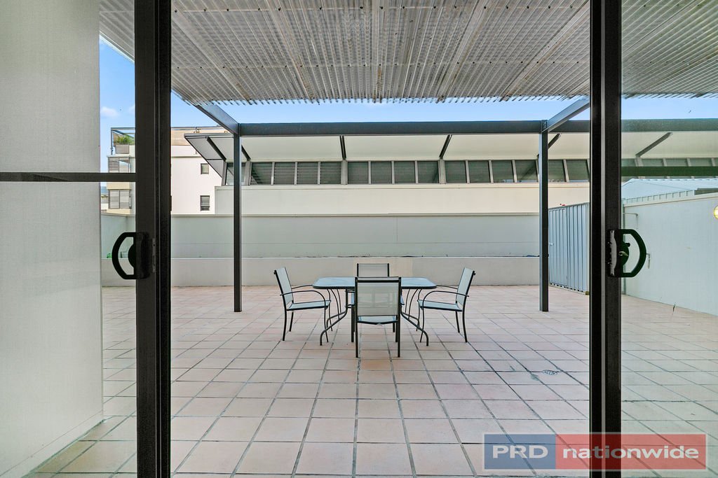 12/8 Derby Street KOGARAH 4