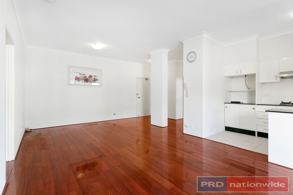 12/8 Derby Street KOGARAH 10