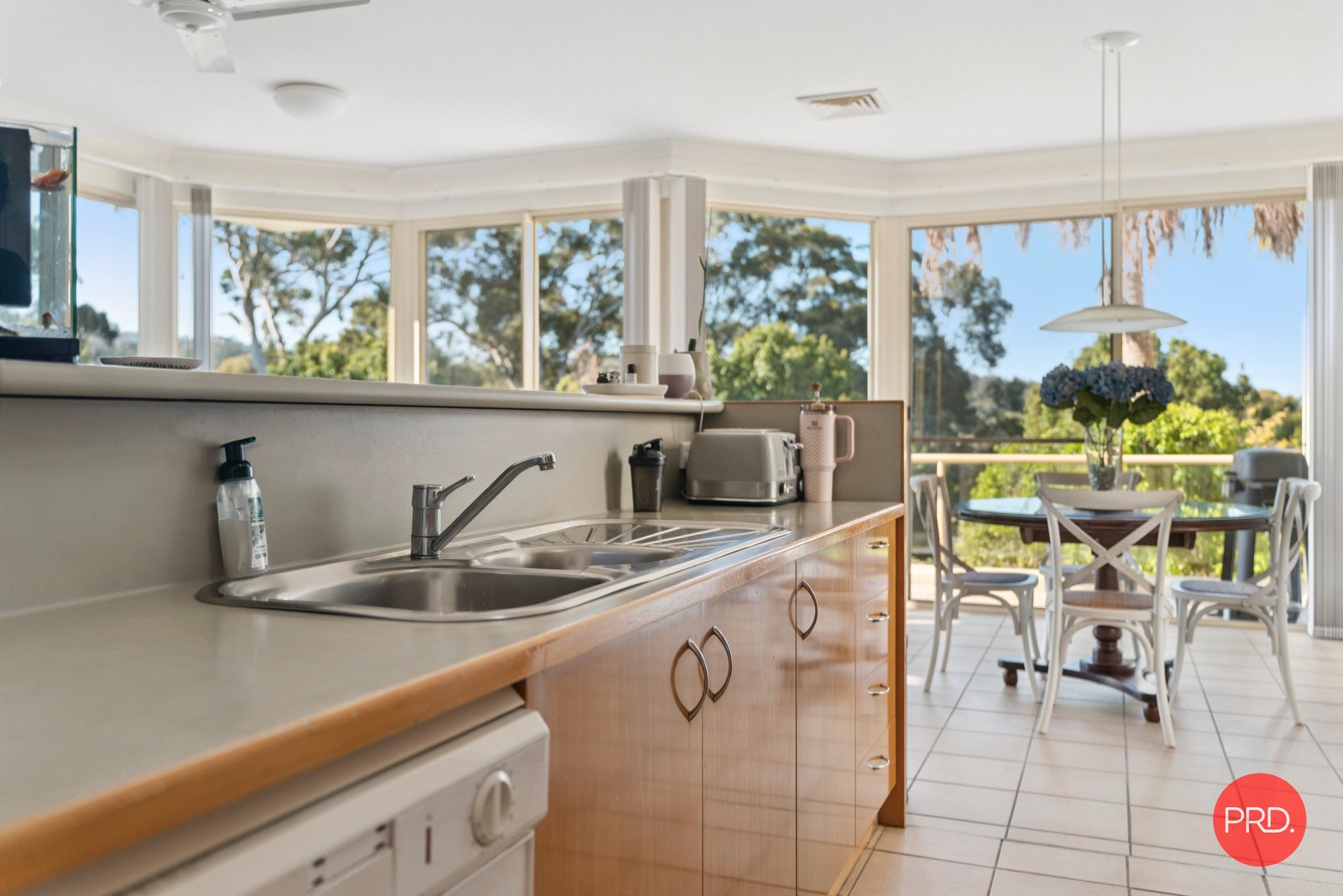 12/8 Grasslands Close COFFS HARBOUR 24