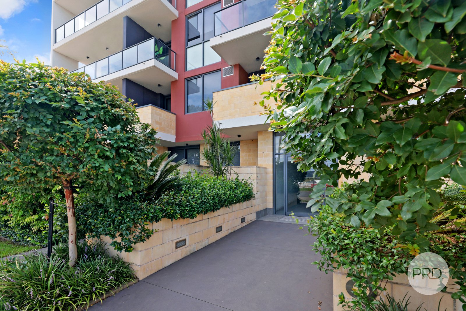 12/8 John Tipping Grove PENRITH 2