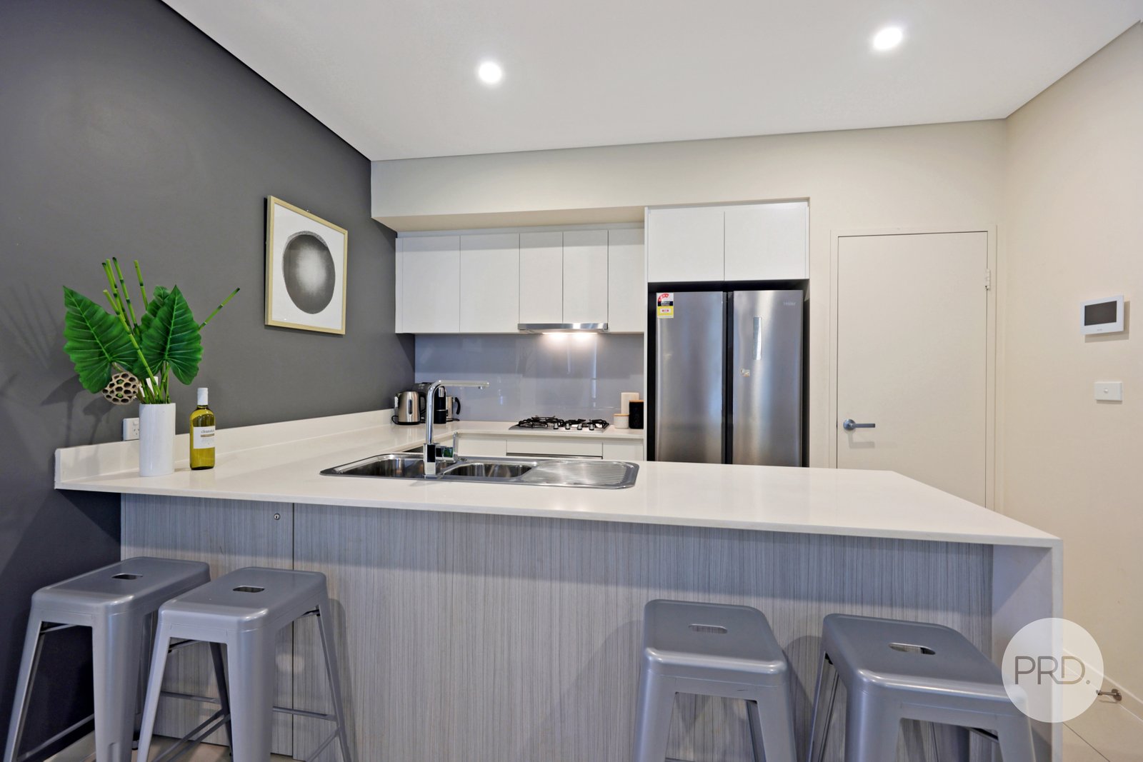 12/8 John Tipping Grove PENRITH 6