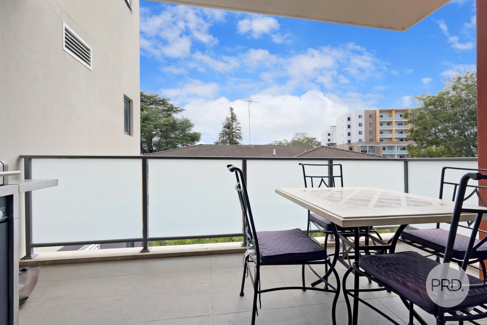 12/8 John Tipping Grove PENRITH 7