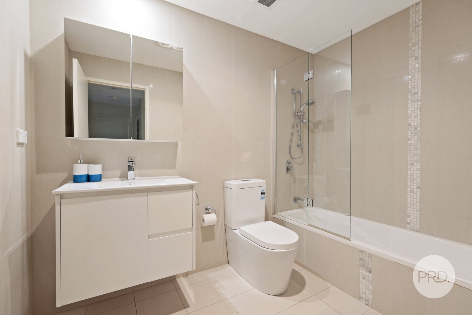 12/8 John Tipping Grove PENRITH 11