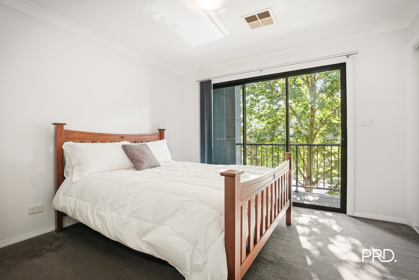 128 Lord Sheffield Cct  Penrith 7