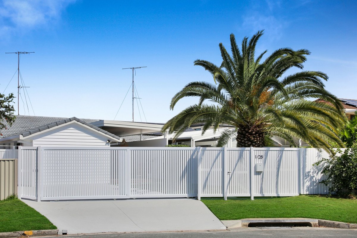 1/28 Macaw Avenue MIAMI 20