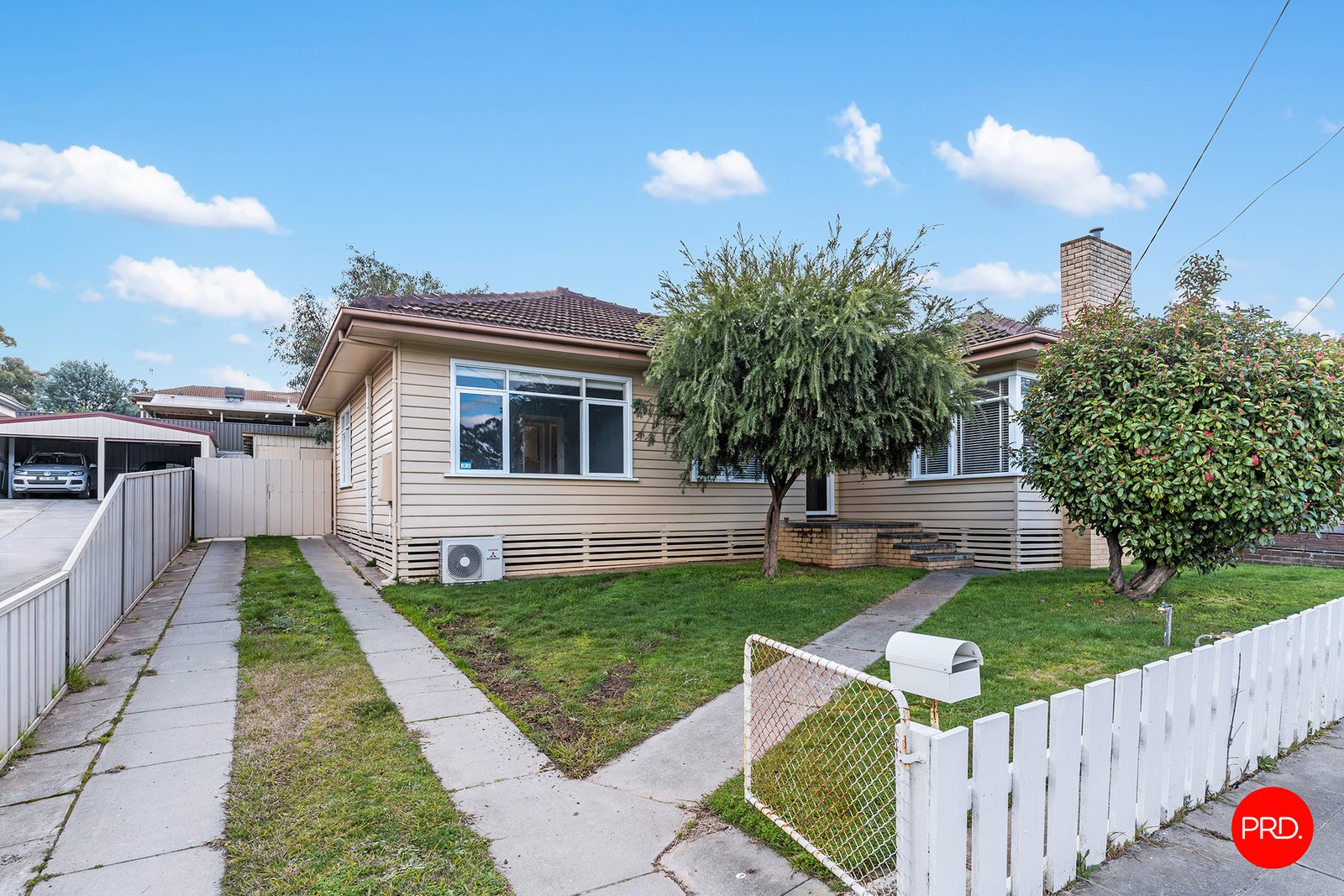 128 Mackenzie Street West  GOLDEN SQUARE 1