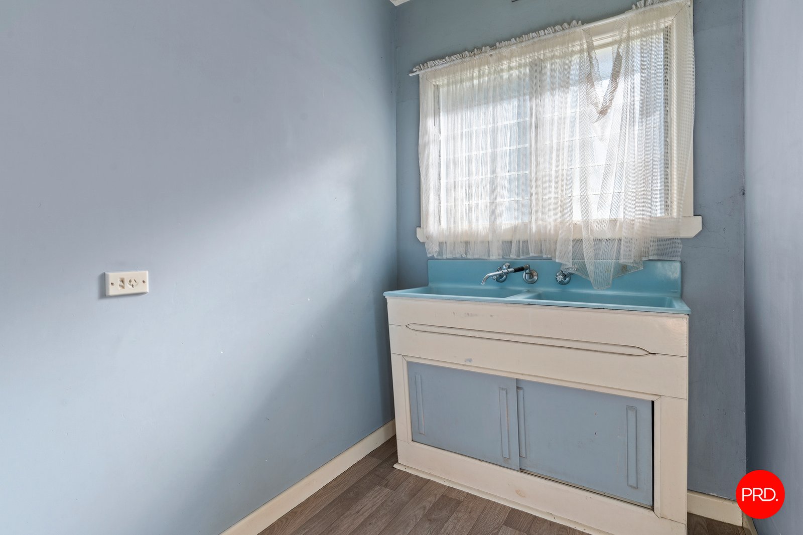 128 Mackenzie Street West  GOLDEN SQUARE 11