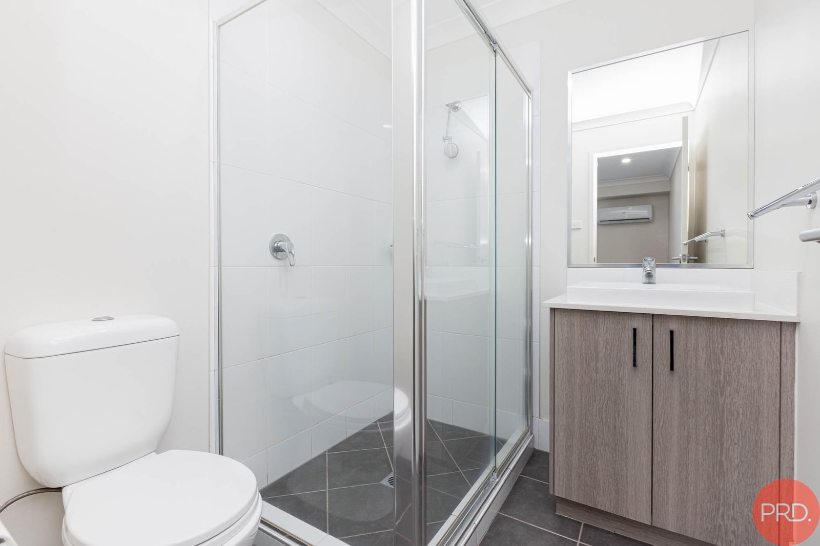 1/28 Thorncliffe Avenue THORNTON 12