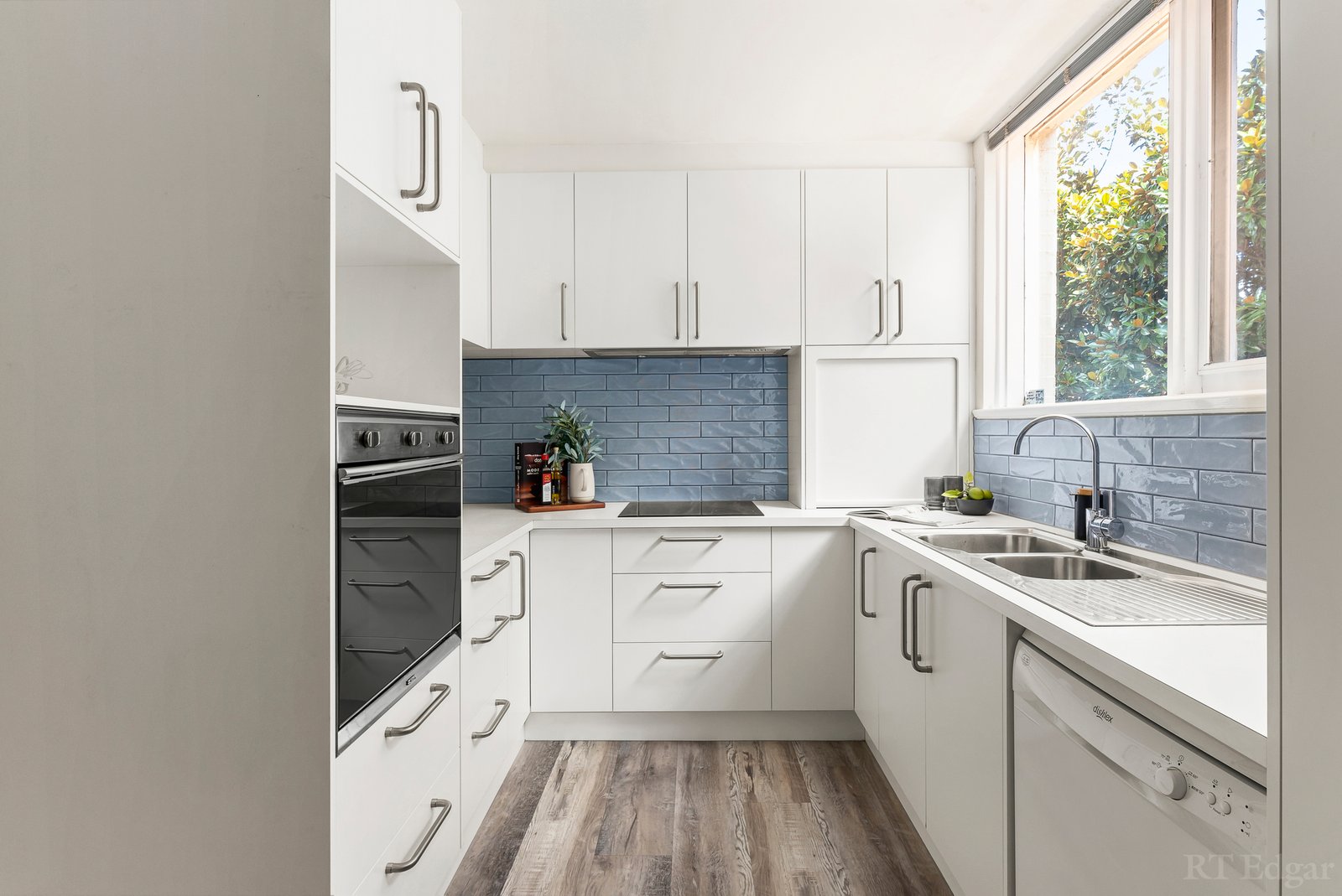 Real Estate and Property in 1/28 Tivoli Place, South Yarra, VIC