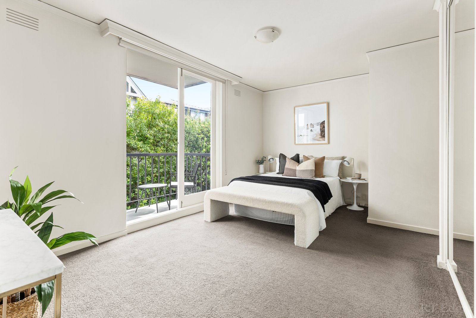 Real Estate and Property in 1/28 Tivoli Place, South Yarra, VIC