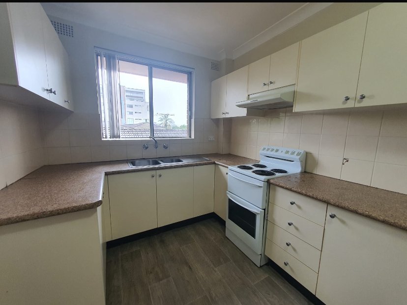 12/81 Castlereagh Street LIVERPOOL 3