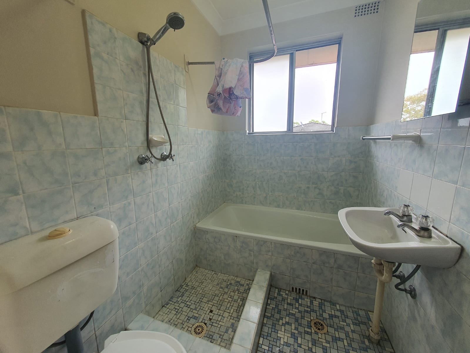 12/81 Castlereagh Street LIVERPOOL 6