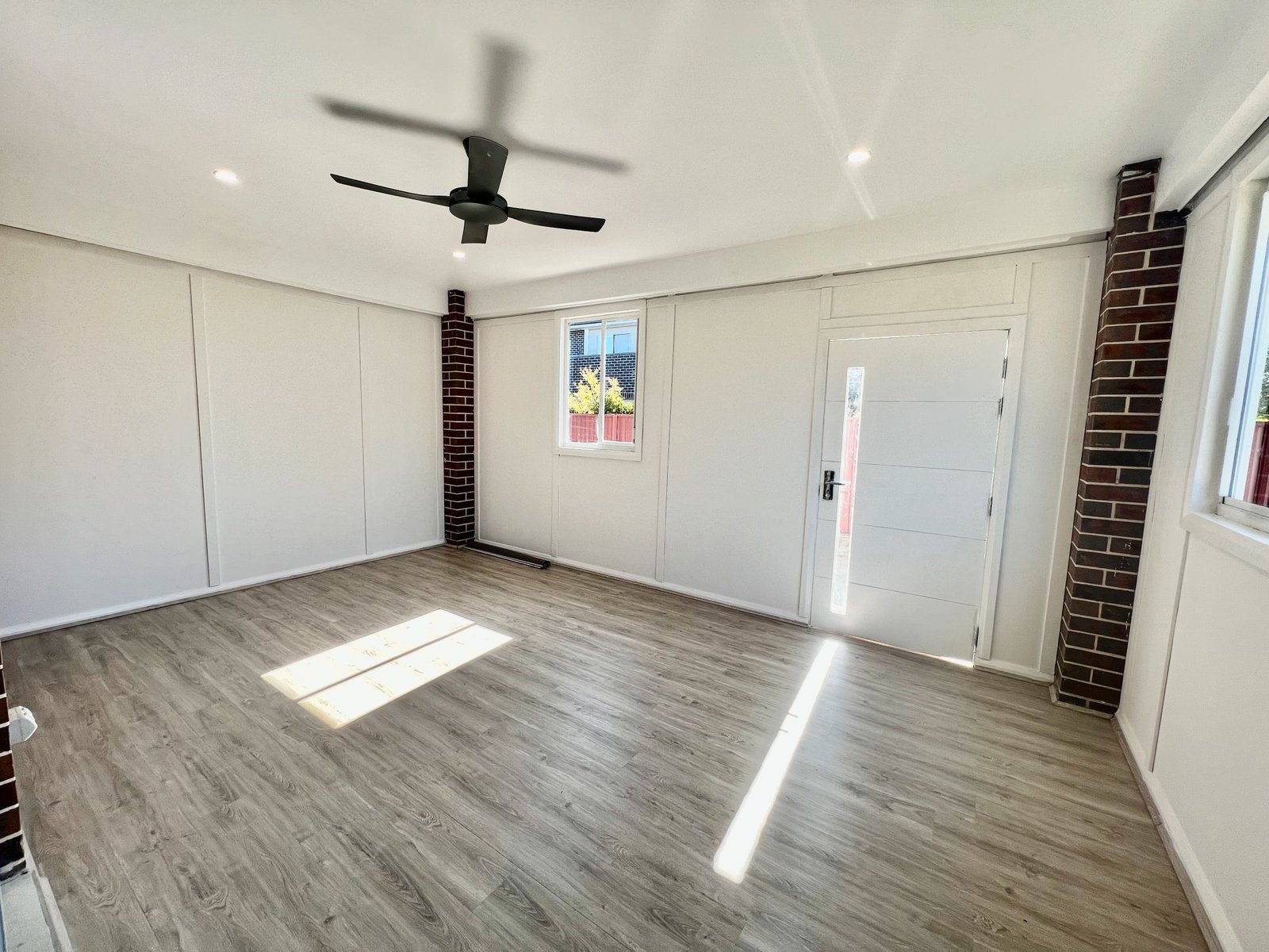 1/282 Newbridge Road MOOREBANK 3