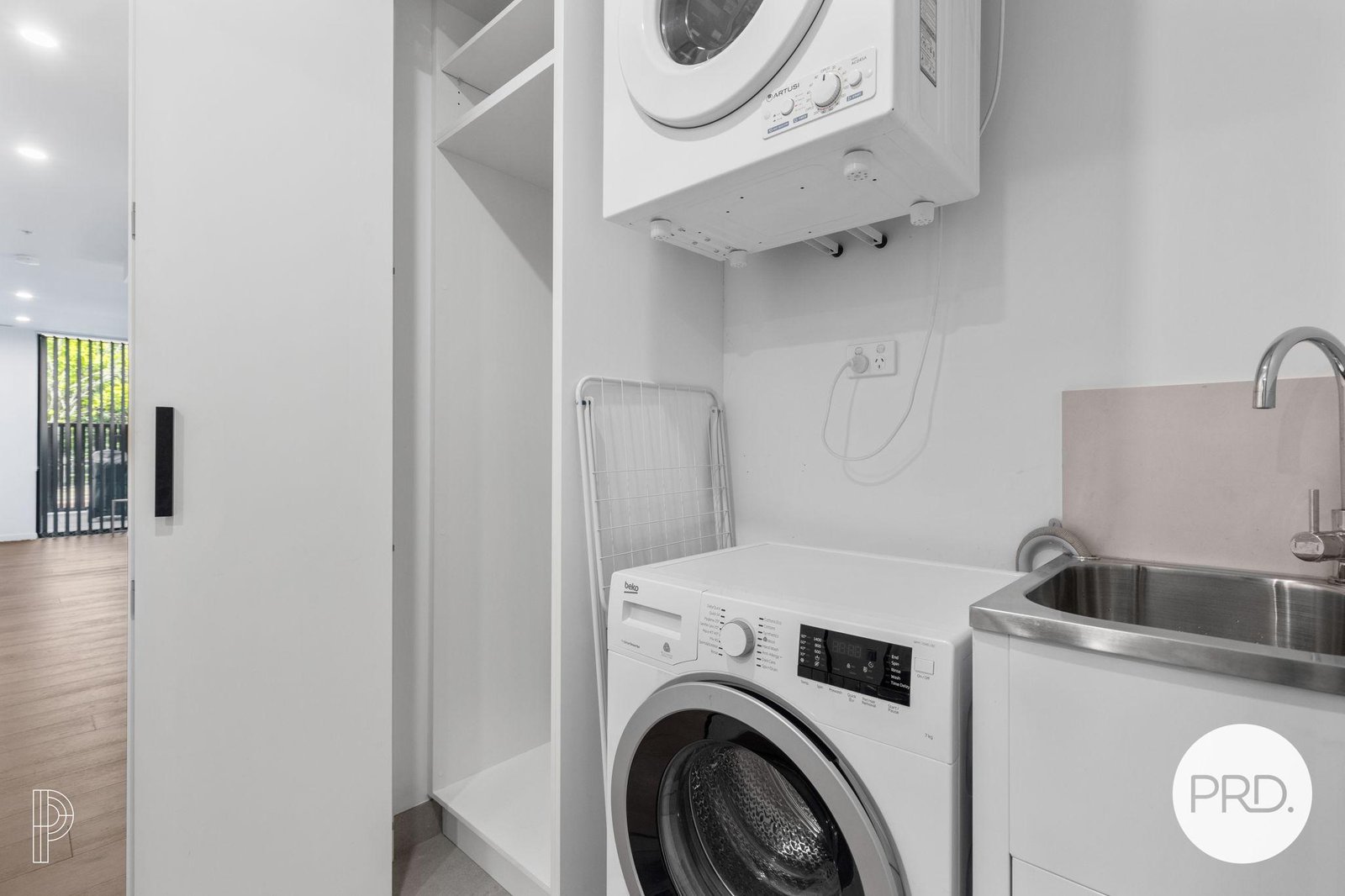 12/83 Cooyong Street REID 9