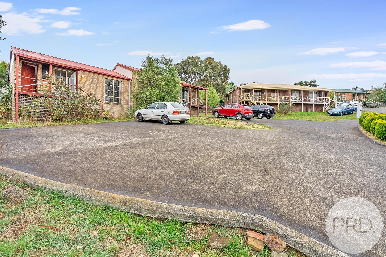 12/84 Hilton Road CLAREMONT 8